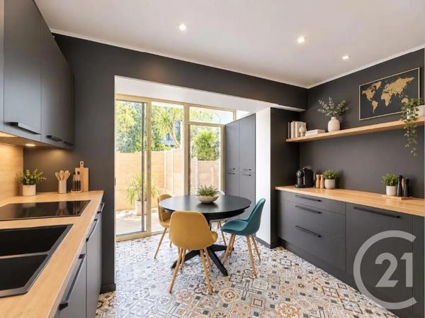 Appartement F3 à vendre  3 pièces - 80 m 2   CANNES  - 06