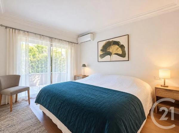 Appartement F3 à vendre  3 pièces - 80 m 2   CANNES  - 06