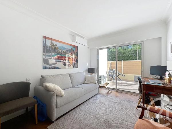 Appartement F3 à vendre  3 pièces - 80 m 2   CANNES  - 06