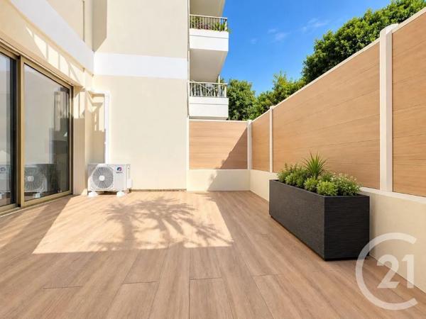 Appartement F3 à vendre  3 pièces - 80 m 2   CANNES  - 06