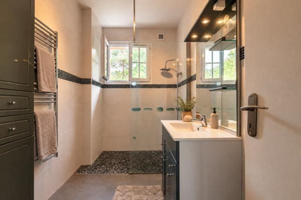 Maison à vendre 272 896 € Trélissac 6 p 162 m² DPE D
