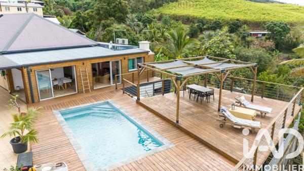 Maison à vendre 6 pièces 190 m² L'Étang-Salé