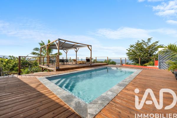 Maison à vendre 6 pièces 190 m² L'Étang-Salé