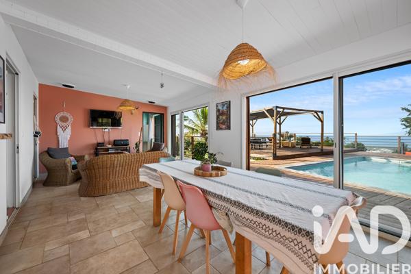 Maison à vendre 6 pièces 190 m² L'Étang-Salé