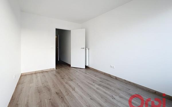 Appartement à louer    3 pièces • 74,80 m2 Clamart