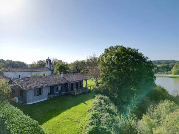 Eymet - Superbe maison d'architecte au cur de la nature de 3 chambres / 3 salle de bains
