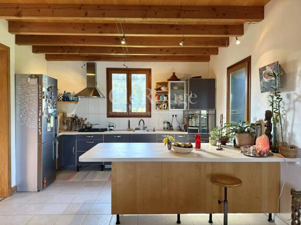 Eymet - Superbe maison d'architecte au cur de la nature de 3 chambres / 3 salle de bains