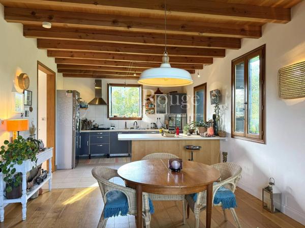 Eymet - Superbe maison d'architecte au cur de la nature de 3 chambres / 3 salle de bains