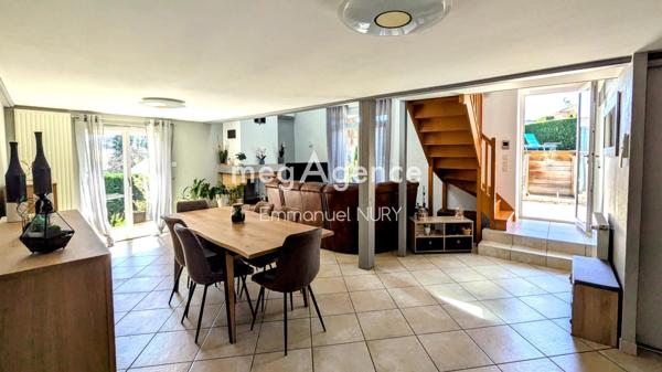 Maison à Charbonnières-les-Bains, 69260 - 4 pièces 111m²