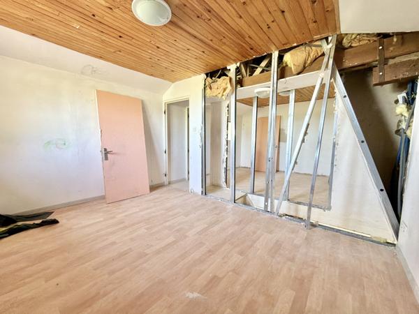 Maison en pierre avec piscine et vues  Monflanquin (47150)