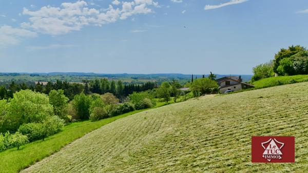 Maison en pierre avec piscine et vues  Monflanquin (47150)