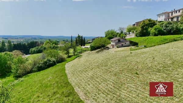 Maison en pierre avec piscine et vues  Monflanquin (47150)