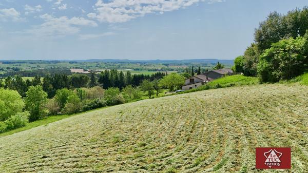 Maison en pierre avec piscine et vues  Monflanquin (47150)