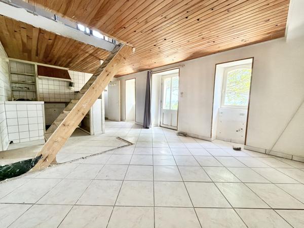 Maison en pierre avec piscine et vues  Monflanquin (47150)