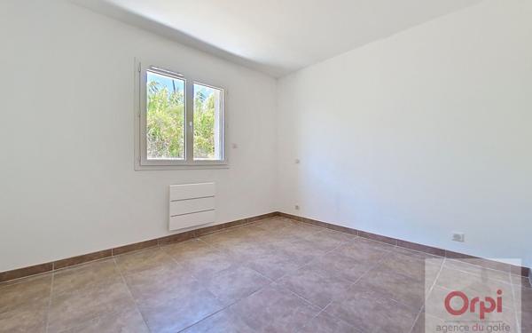 Maison à louer    4 pièces • 84 m2 Peri