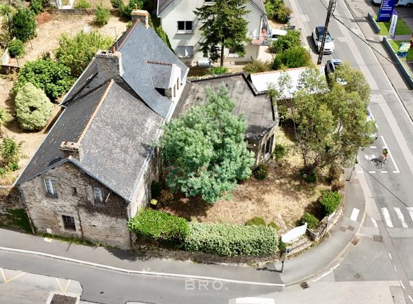 PROPRIÉTÉ 236 M2 VANNES -SECTEUR GARE- 4 CHAMBRES- GARAGE - TERRAIN DE 380 M2