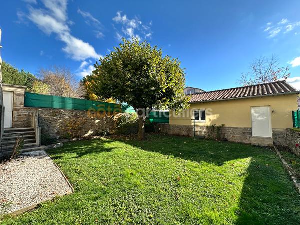 Vente Appartement133 m² - 5 Pièces - VALS PRES LE PUY (43750)