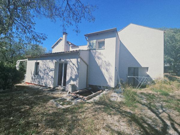 Maison
         4 pièces
        - 99 m² 357 000 € *