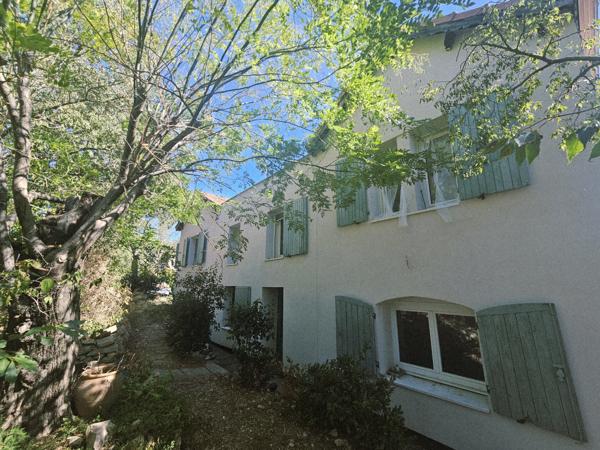 Maison
         4 pièces
        - 99 m² 357 000 € *