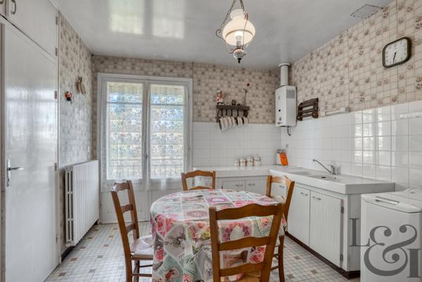 A vendre maison sur sous-sol des années 1970 en campagne de Sainte-Livrade