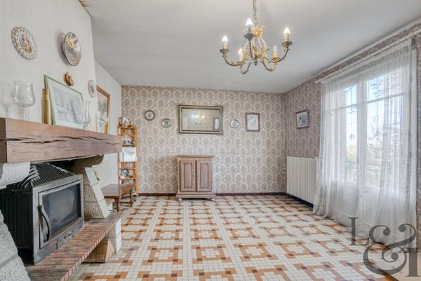 A vendre maison sur sous-sol des années 1970 en campagne de Sainte-Livrade