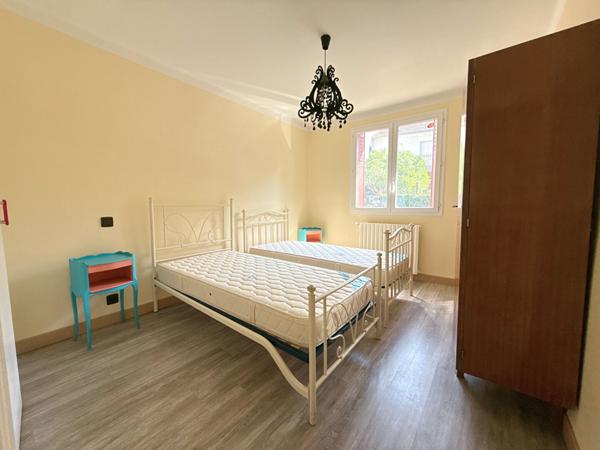 A VENDRE : MAISON RENOVEE AVEC JARDIN, GARAGE ET POTENTIEL LOCATIF A AX-LES-THERMES