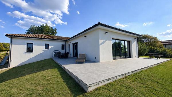 Maison de plain-pied T6 à 10 minutes de CAHORS
