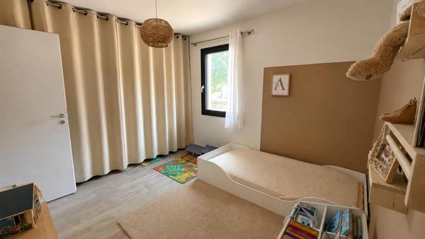 Maison de plain-pied T6 à 10 minutes de CAHORS