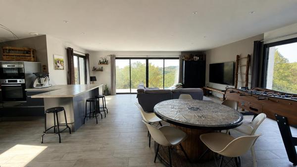 Maison de plain-pied T6 à 10 minutes de CAHORS