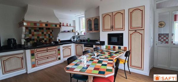 Maison de ville 4 ch terrain garage dépendance