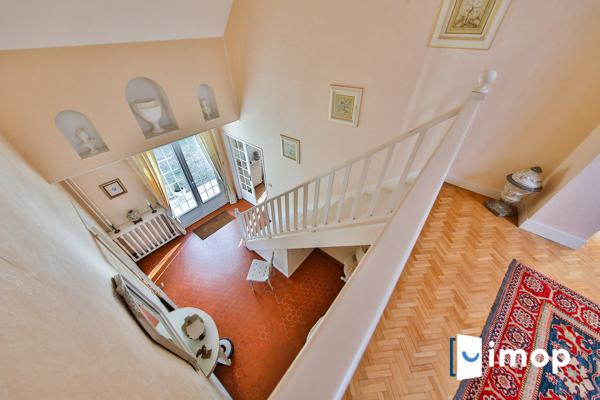 Belle demeure dans un environnement de prestige