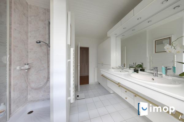 Belle demeure dans un environnement de prestige