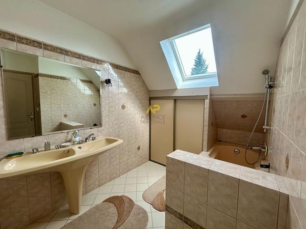 ALSACE LORRAINE Maison indépendante 4 chambres €612 000 ** - Référence 2060