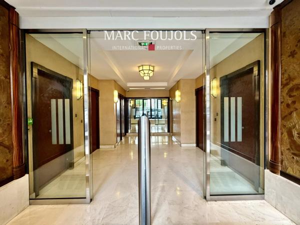 (English) Bright Furnished 2-Room Apartment in Porte-Dauphine