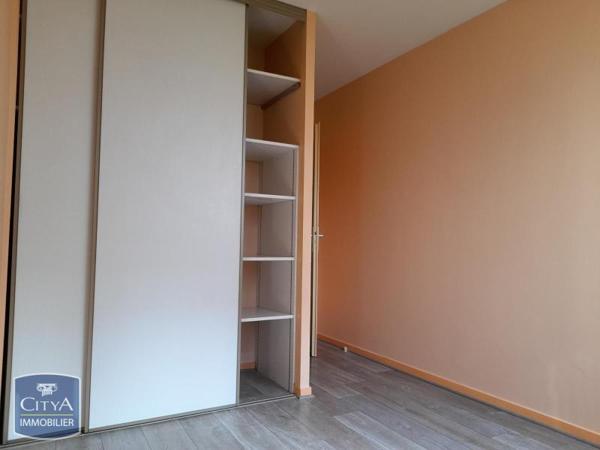 Appartement à louer 2 pièces 57.95m²