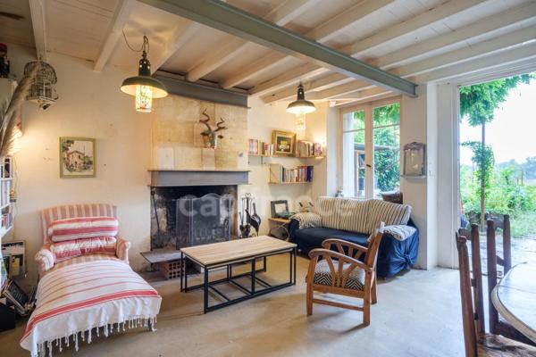 Dpt Gironde (33), à vendre QUINSAC maison 111 m², 3 chambres et dépendance - Jardin de 100 m²