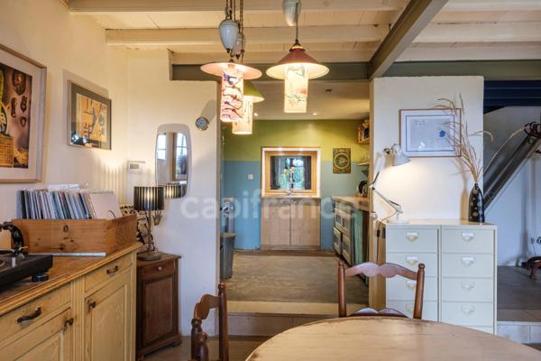 Dpt Gironde (33), à vendre QUINSAC maison 111 m², 3 chambres et dépendance - Jardin de 100 m²
