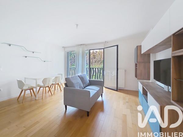 Location appartement 2 pièces 48 m² Suresnes