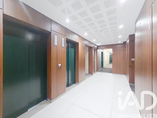 Location appartement 2 pièces 48 m² Suresnes