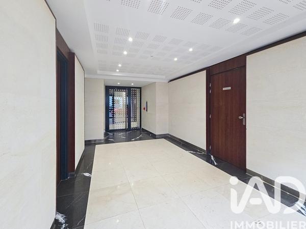 Location appartement 2 pièces 48 m² Suresnes