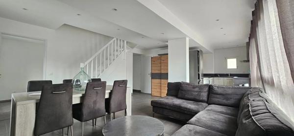 APPARTEMENT T4 DUPLEX BARBERAZ