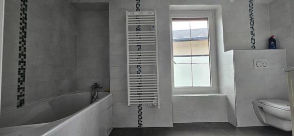 APPARTEMENT T4 DUPLEX BARBERAZ