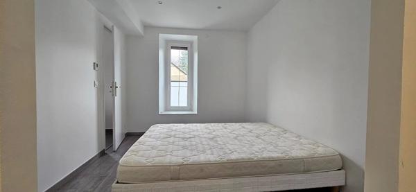 APPARTEMENT T4 DUPLEX BARBERAZ