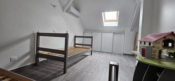 APPARTEMENT T4 DUPLEX BARBERAZ