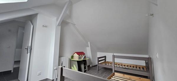 APPARTEMENT T4 DUPLEX BARBERAZ