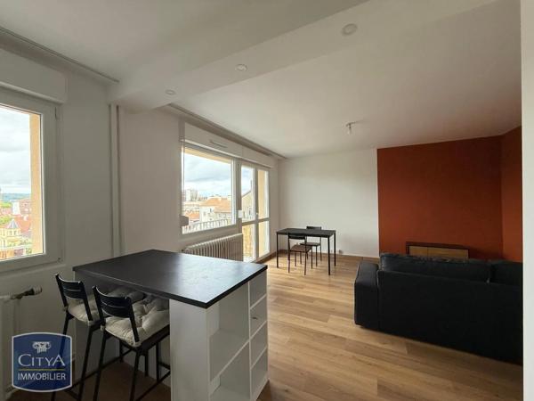 Appartement à louer 2 pièces 49.93m² Metz (57000)