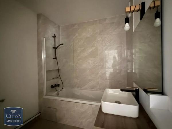 Appartement à louer 2 pièces 49.93m² Metz (57000)