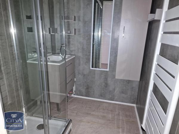 Appartement à louer 2 pièces 53.86m² Roanne (42300)