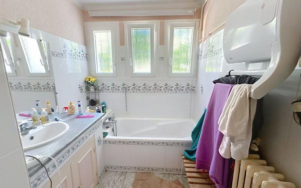 Maison à vendre    5 pièces • 94 m2 Montfavet - Avignon