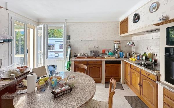 Maison à vendre    5 pièces • 94 m2 Montfavet - Avignon